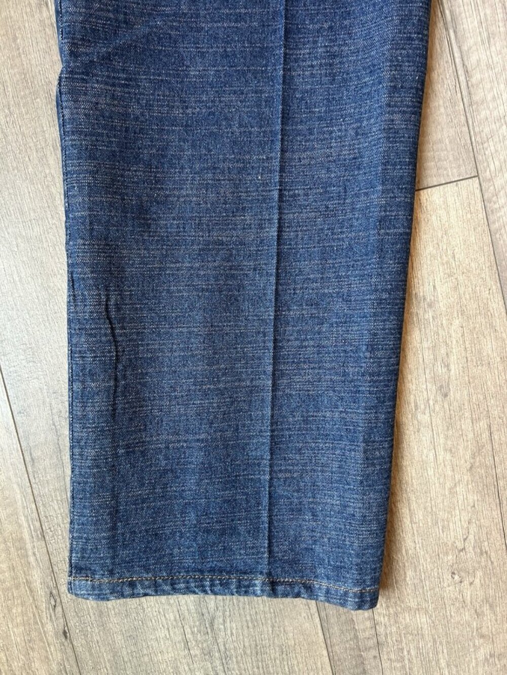 RocaWear Blue Jeans Size 34 Loose Fit Medium Wash Relaxed Fit Blue Jeans Y2K - Picture 16 of 16